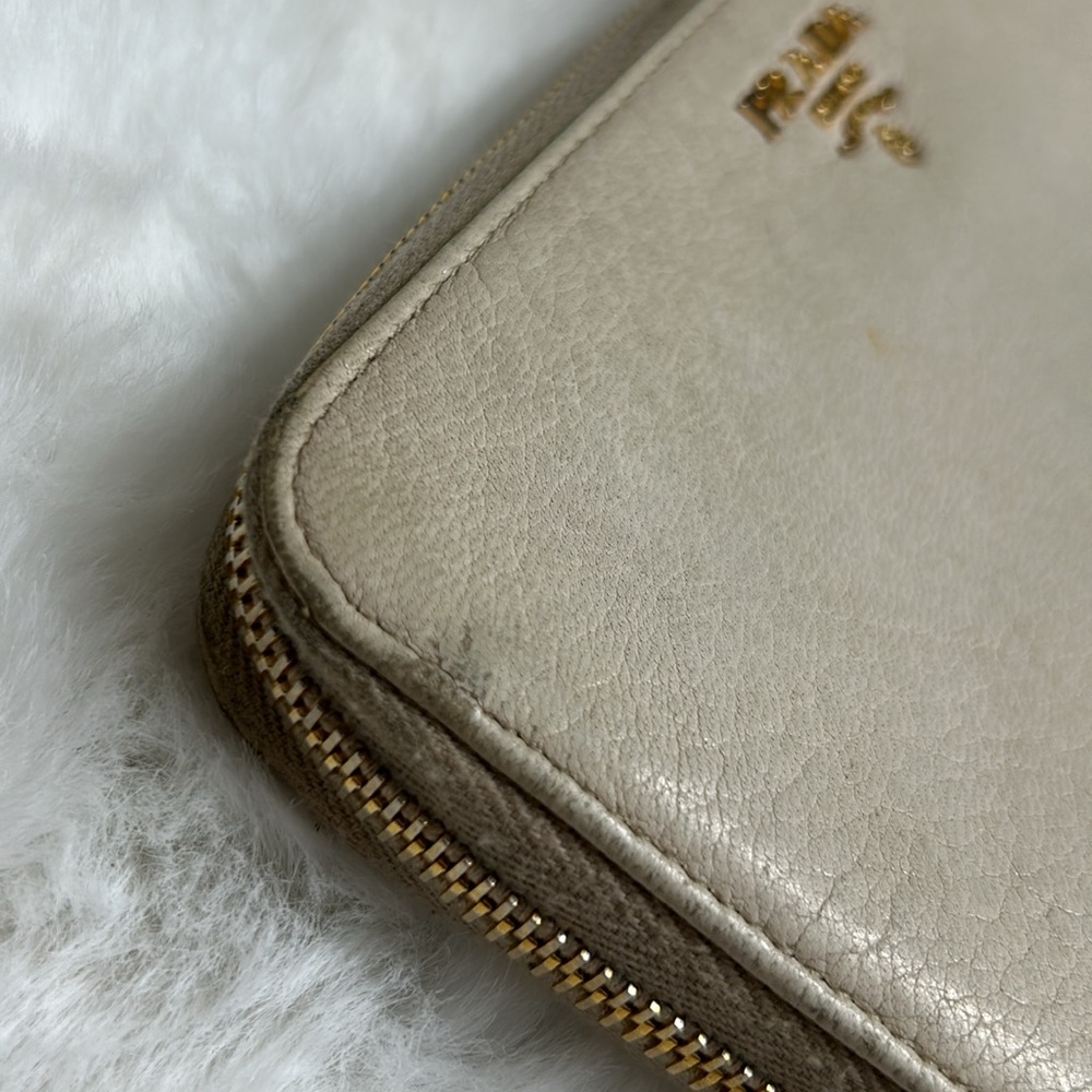 Prada Zip Continental Leather wallet - Picture 9 of 17
